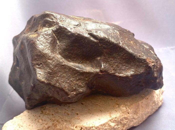 Chondriet Chondrite meteoriet - 1098 g - (1), Verzamelen, Mineralen en Fossielen