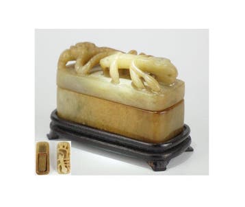 Antique Chinese soapstone carved seal and box with wooden, Antiek en Kunst