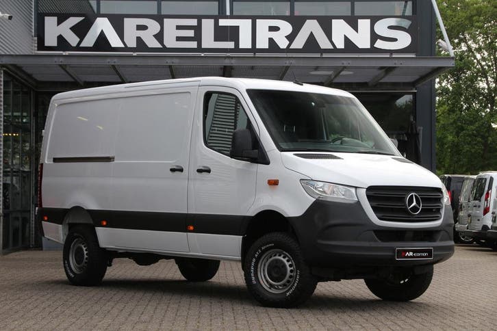 Zakelijke Lease |  Mercedes-Benz Sprinter 319 3.0 CDI V6, Auto's, Bestelauto's, Dealer onderhouden, Lease, Zwart, Automaat, Wit