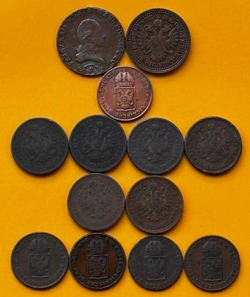 Het Oostenrijkse Rijk. 13 moedas históricas de Cobre: 3, Postzegels en Munten