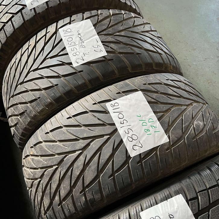 2 x Toyo Proxes 285-50-18 Zomerbanden 6,5mm, Auto-onderdelen, Banden en Velgen, 18 inch, Zomerbanden, 285 mm, Terreinwagen, Gebruikt