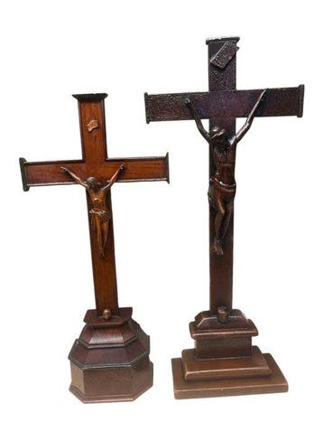 Crucifix (2) - Hout - 1800-1850 - 2 houten Crucifix