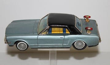 Bandai - Blikken speelgoed - Ford Mustang met lichten op