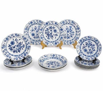 Meissen - Tafelservies (14) - Ui-motief - Porselein - Dienst