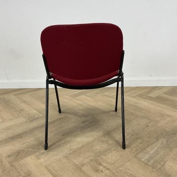 kantinestoel - stapelstoel, rood - zwart, Huis en Inrichting, Stoelen, Gebruikt, Zwart, Ophalen of Verzenden, Eén
