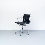 10x Vitra Eames EA 117 Bureaustoel Zwart Hopsak - Chroom, Ophalen of Verzenden, Zo goed als nieuw, Zwart, Bureaustoel
