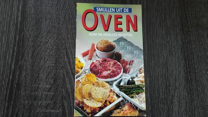 SMULLEN UIT DE OVEN 9789066114814 Blommestein, Boeken, Kookboeken, Gelezen, Verzenden