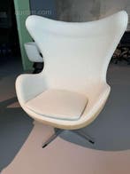 Egg chair, Diversen, Ophalen