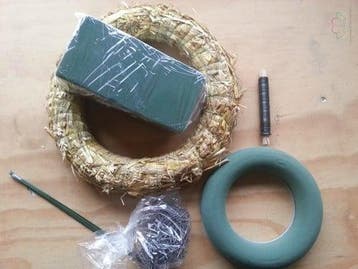Kerstpakket startpakket hobby en bloemschikken basis 17,50, Ophalen of Verzenden, Nieuw
