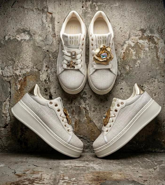 Embleem Sneakers Beige Rose NIEUWE COLLECTIE, Kleding | Dames, Schoenen, Sneakers of Gympen, Beige, Nieuw, Ophalen of Verzenden