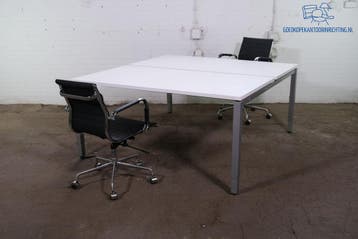 Handmatig verstelbaar dubbel bureau wit, zilvergrijs frame,, Verzenden, Gebruikt