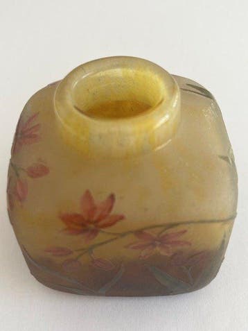 Daum - Vaas - Pate de verre - Décor Lis des Cafres