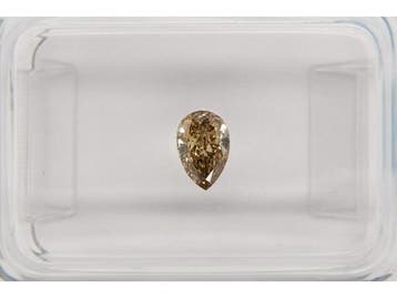 Veiling -  Natuurlijke diamant - Fancy bruinachtig geel 0,34, Sieraden, Tassen en Uiterlijk, Edelstenen, Nieuw
