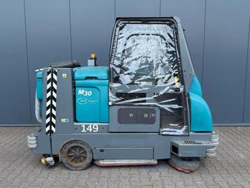 Tennant M30 veegschrobmachine, Ophalen of Verzenden