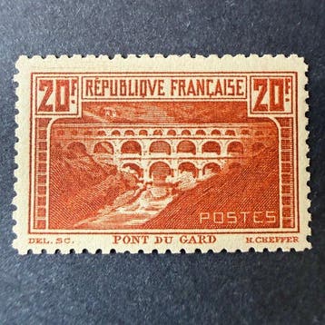 Frankrijk - Yvert 262B Pont du Gard getand 11 gecentreerd, Gestempeld