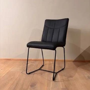 Leren eetkamerstoel Right, Toledo leer Nero - Outlet, Huis en Inrichting, Stoelen, Ophalen of Verzenden, Nieuw, Leer, Eén