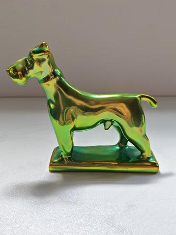 Zsolnay - sculptuur, Stylised fox terrier with iridescent