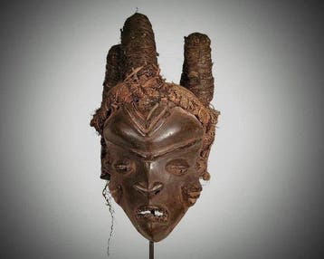 Masker mbuya - Pende - DR Congo, Antiek en Kunst