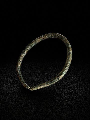 Keltisch vroeg La Tène, 12e–9e eeuw v.Chr. Brons Armband