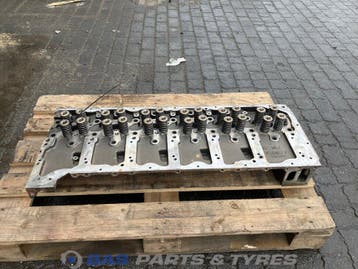 Cilinderkop Renault DTI11 460 K1 7422544109, Ophalen, Gebruikt, Renault, Motor en Toebehoren