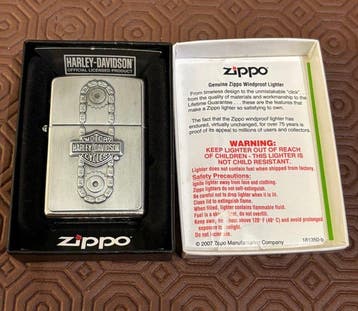 Zippo - Rare Zippo Harley Davidson 2002 Stainless Steel in, Verzamelen, Nieuw