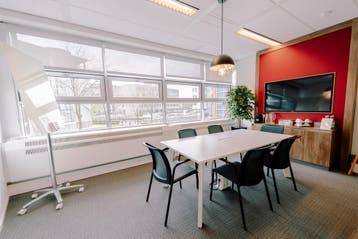 Kantoorruimte in Regus Business Park, Verzenden