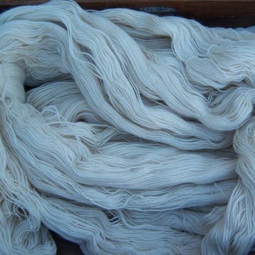 KnitByBart: Naturel  100% scheerwol: 5.25 per 100 gram., Hobby en Vrije tijd, Ophalen of Verzenden, Nieuw, Breien, Wol of Garen