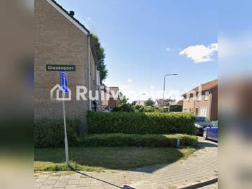 leuke hoekwoning teruil in Denekamp