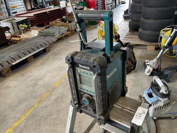 Online veiling: Makita, BMR100, Bouwradio, Gebruikt