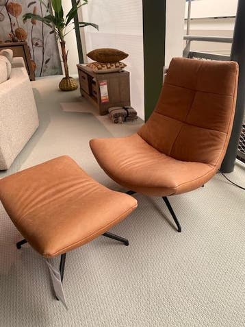Rotella fauteuil + hocker, Ophalen, Zo goed als nieuw, Leer