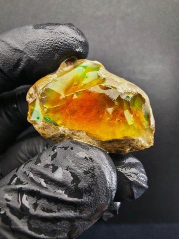 15.88gr Crystal Opal Specimen Ruw- 15.88 g