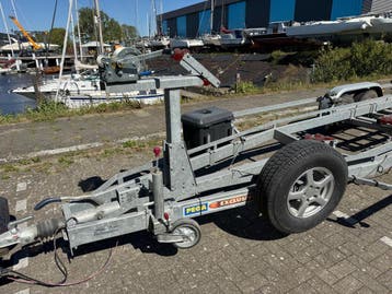 TE HUUR Pega ZB 3500/760 exclusive  2740 kg laadvermogen, Watersport en Boten, Ophalen, Gebruikt, 6 tot 9 meter, Overige typen