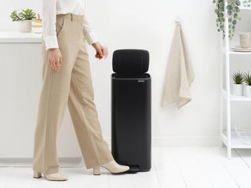 Brabantia Bo Pedaalemmer - 30 liter - Soft-close - Matt, Verzenden, Zo goed als nieuw