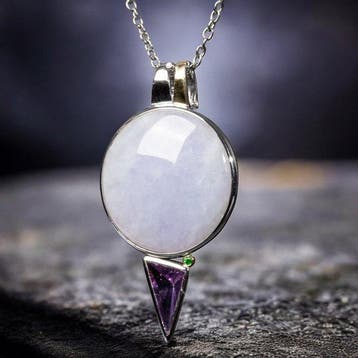 Eeuwige Harmonie: Lavendeljade, Amethist en Smaragd hanger -