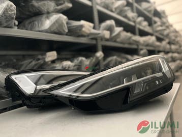 AUDI  A8 S8 D5 KOPLAMP R_L VOLL LED 4N0941035C_036C, Verzenden, Gebruikt, Audi