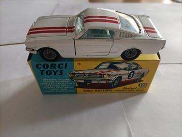 Corgi 1:43 - Modelauto - Ford Mustang Fastback, Nieuw