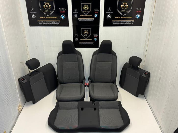 VW UP bj.2015 bekledingset stoelen compleet 08-2011/08-2020, Auto-onderdelen, Interieur en Bekleding, Gebruikt, Volkswagen