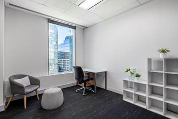 Kantoorruimte in Regus Plek bij Floor, Verzenden