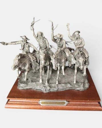 Chilmark - Frederic Remington (after) - sculptuur, Coming
