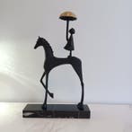 sculptuur, The dream girl - 36.5 cm - Bron, Marmer