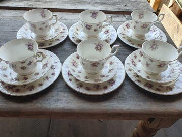 Royal Albert - Tafelservies voor 6 (12) - Sweet Violets -