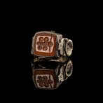 Ottomaanse Rijk Ring met carneool intaglio van een vlinder
