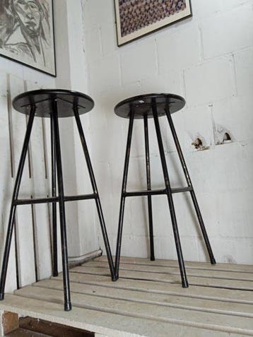Kruk (2) - Vintage industriële hoge barkrukken - Hout, Staal