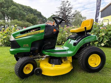 John Deere X110 (btw maaier), Ophalen, Gebruikt, John Deere X110