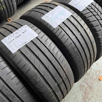 2 x Nexen 225-45-18 Zomerbanden 5,5mm, 18 inch, Gebruikt, Ophalen of Verzenden, Band(en)