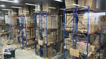 48 palletstellingen voor elk 12-16 pallets van 180 cm, Ophalen
