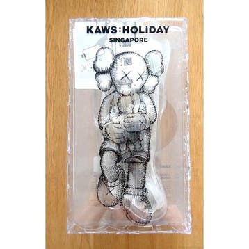 Kaws (1974) - KAWS Holiday Singapour Marron No reserve