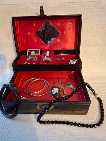 Zilver - Broche - Sieradenbox met veel zilv, Antiek en Kunst