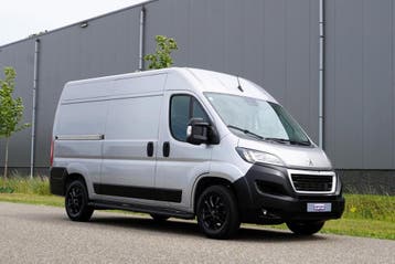 Peugeot Boxer 335 2.2 BlueHDi 140 L2H2 Asphalt, Stof, Gebruikt, Euro 6, Grijs