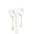 Gouden oorhangers met parel (Oorbellen), Gebruikt, Overige kleuren, Ophalen of Verzenden, Met edelsteen